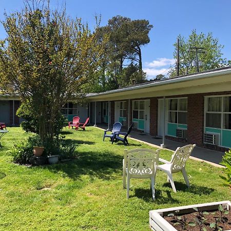 Bay Inn Hotel North Camellia Acres Dış mekan fotoğraf